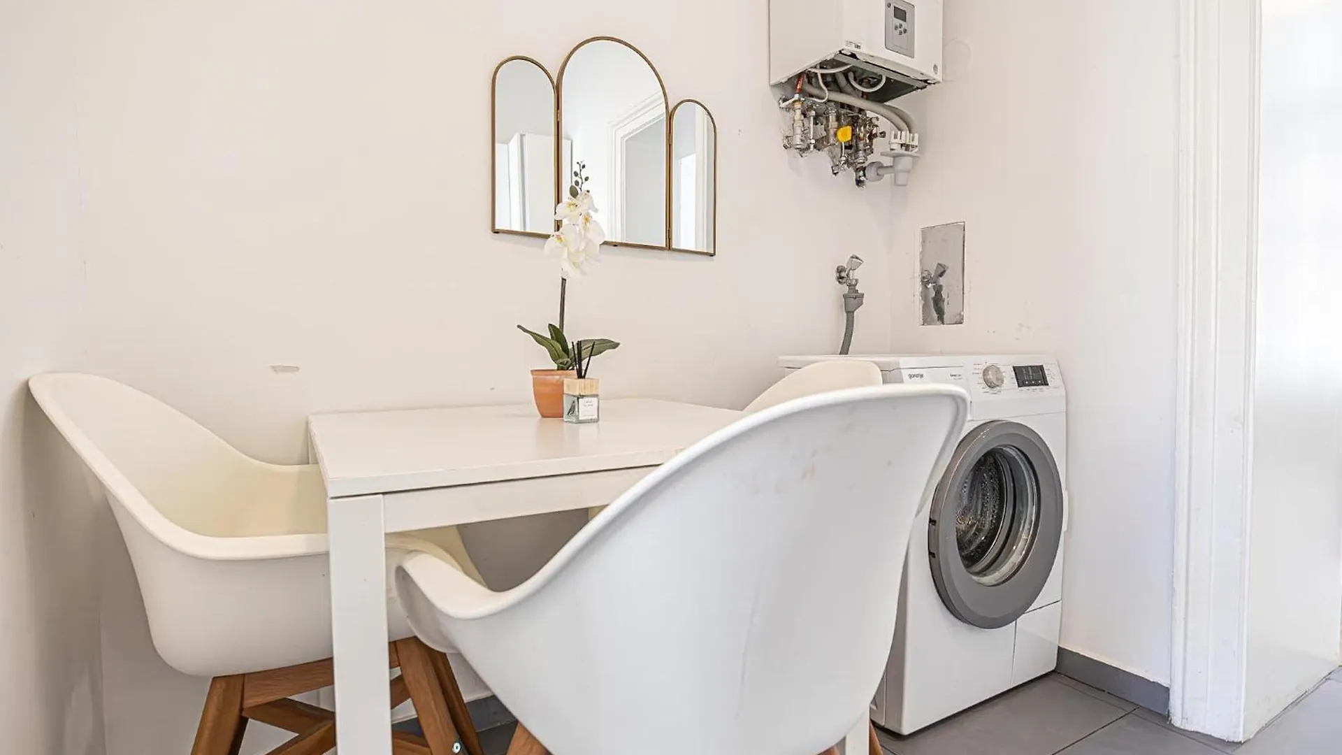 Lovely 2Br Apt 15 Min From City Centre In Viena