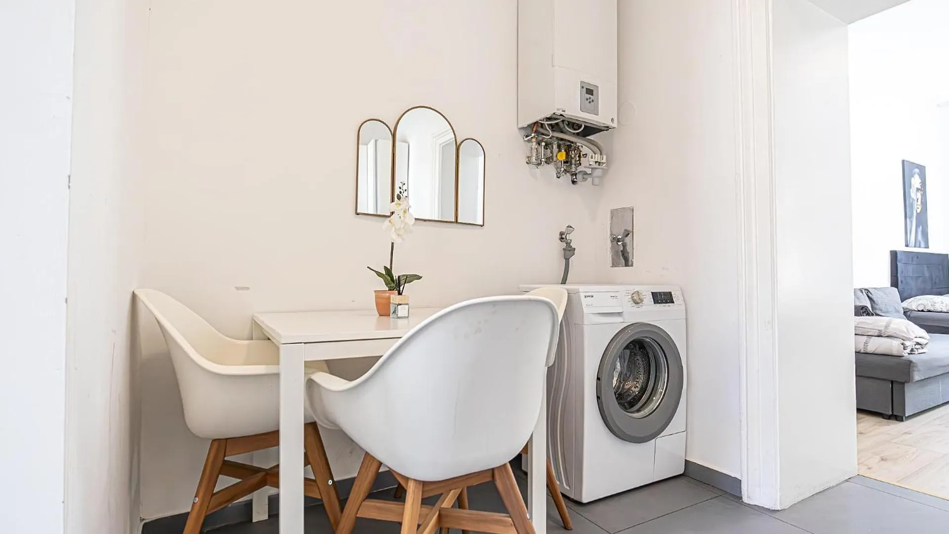 Apartament Lovely 2Br Apt 15 Min From City Centre In Viena Austria