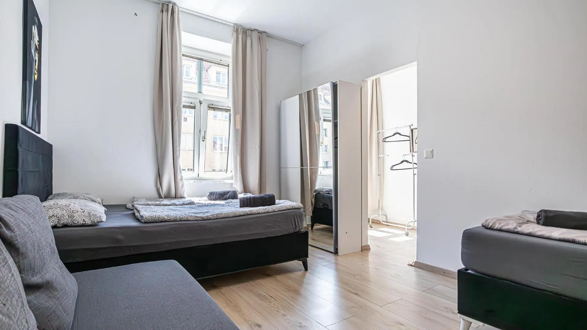 Lovely 2Br Apt 15 Min From City Centre In Viena Apartament