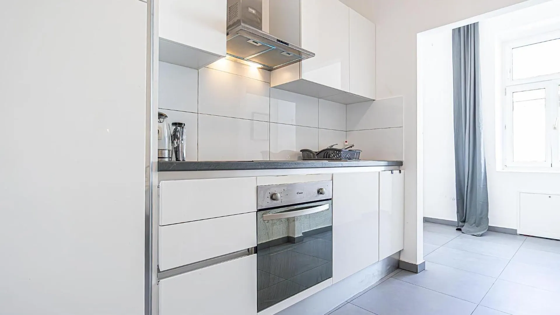 Lovely 2Br Apt 15 Min From City Centre In Viena